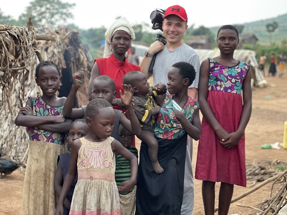 Üç kıtada sekiz ülkede çekilen belgeselin ilk tanıtımı yayında